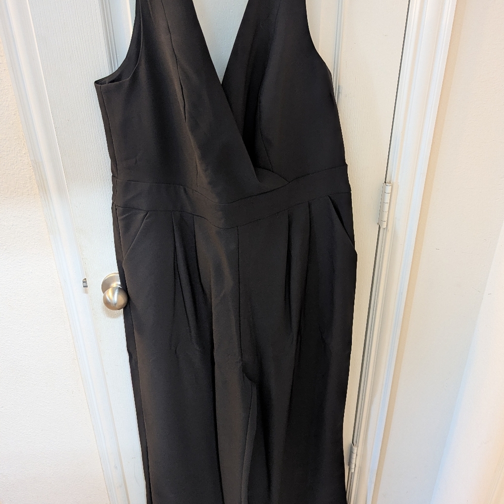 JumpSuit - Picture 4 of 6